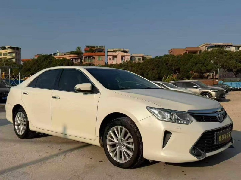 东莞16年丰田凯美瑞2