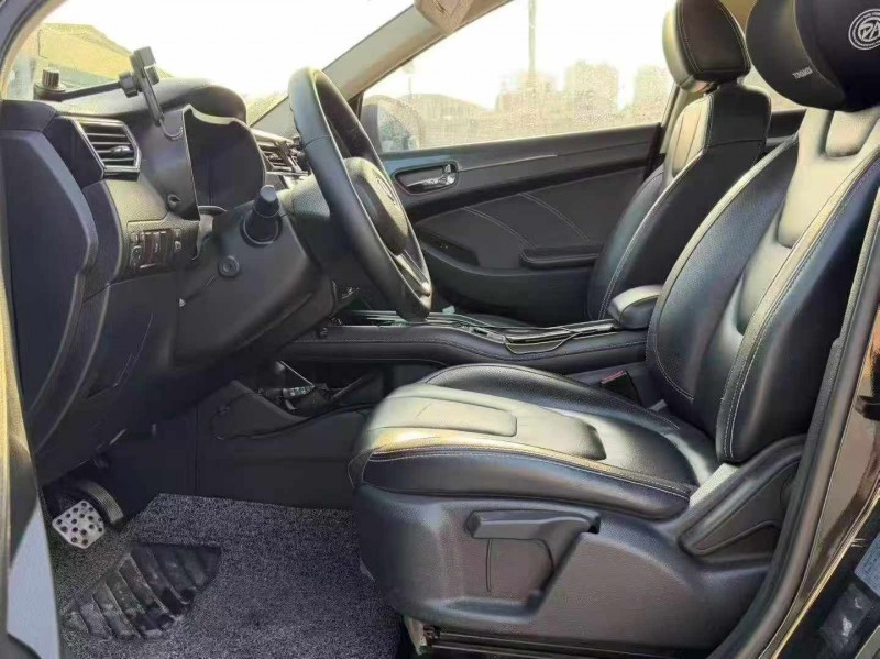 南宁16年东风风光6