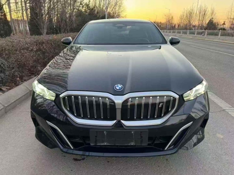 东营24年宝马I51