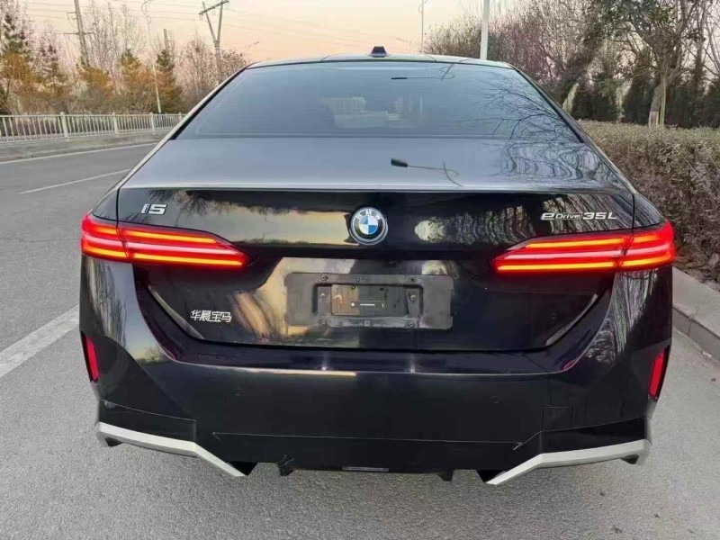 东营24年宝马I58