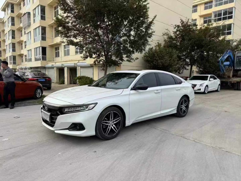 徐州23年本田雅阁2