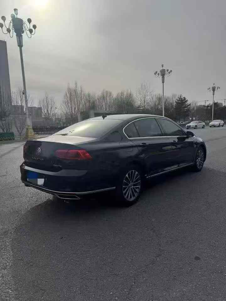 济南21年大众迈腾8