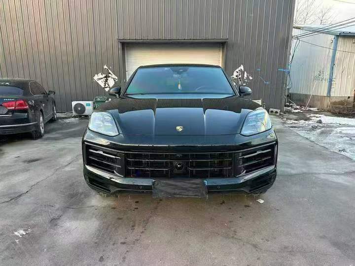 徐州23年保时捷卡宴1