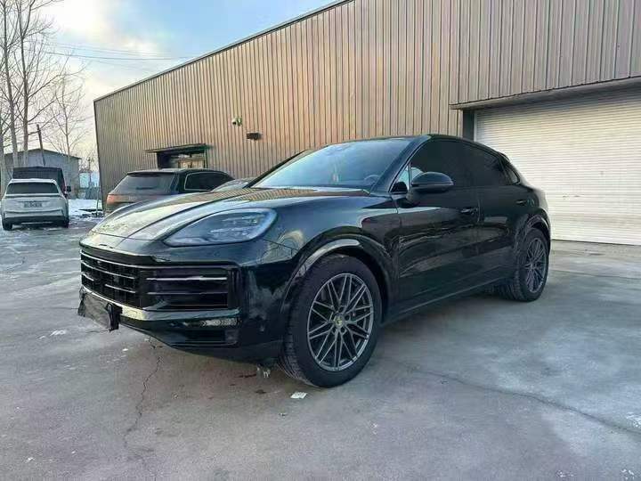 徐州23年保时捷卡宴3