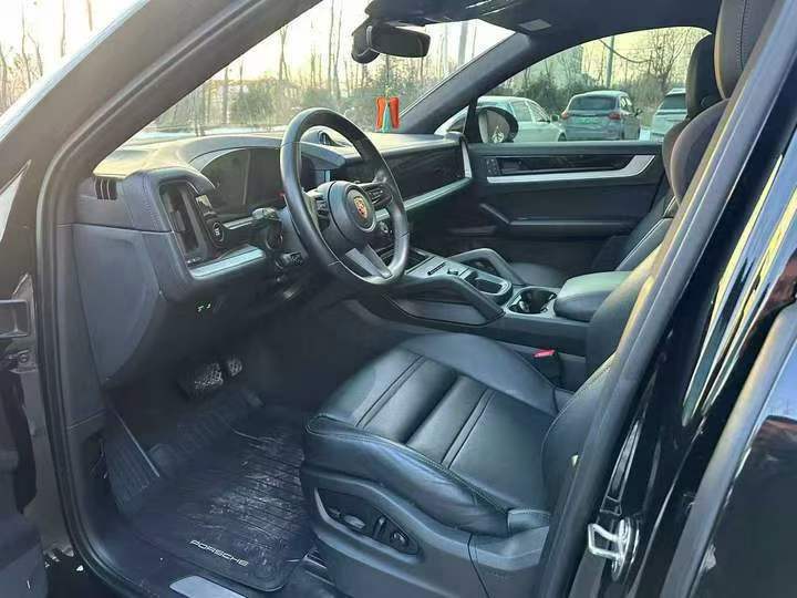 徐州23年保时捷卡宴6