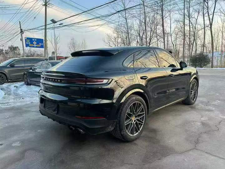 徐州23年保时捷卡宴7