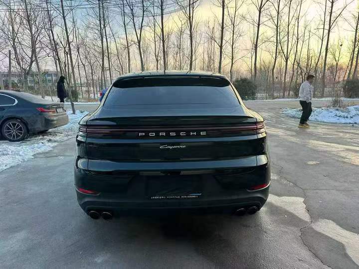 徐州23年保时捷卡宴9