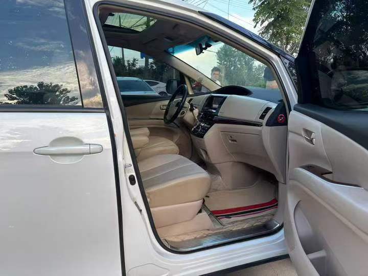 徐州18年丰田普瑞维亚7