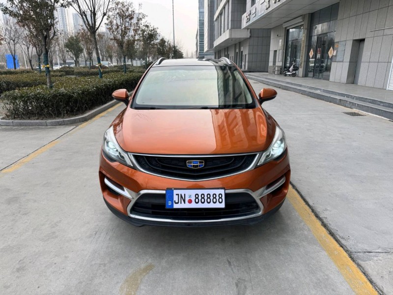 济宁16年吉利帝豪1