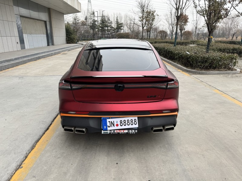 济宁24年长安汽车UNI8