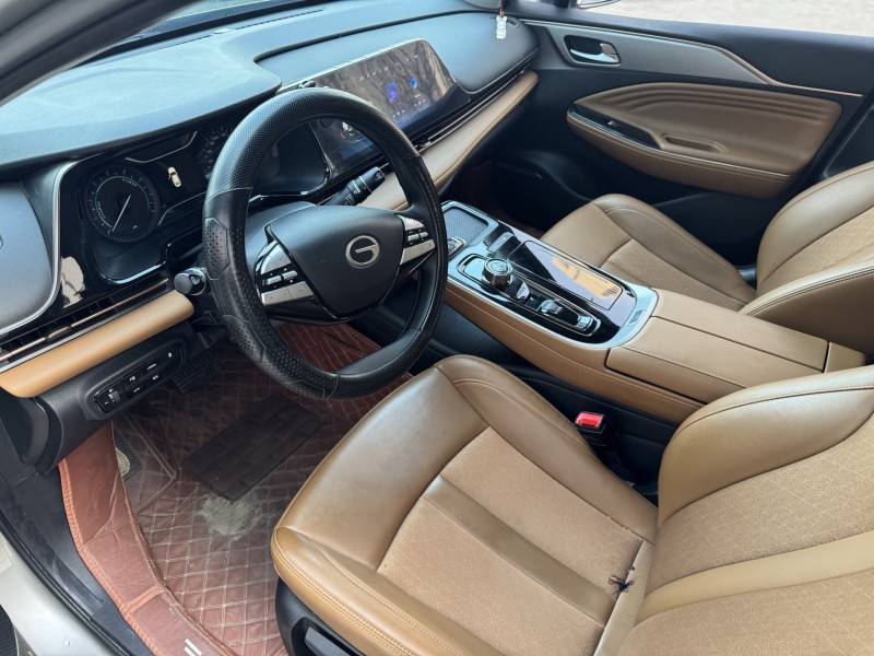 济宁23年传祺埃安S9