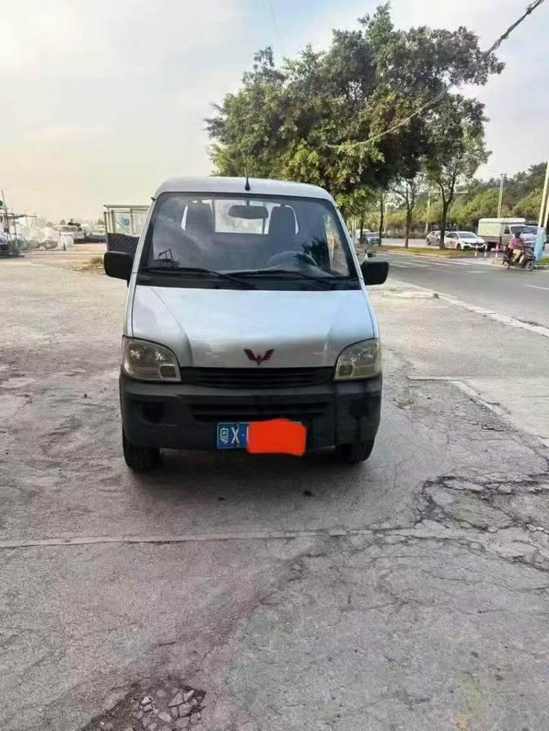 桂林17年五菱汽车荣光1