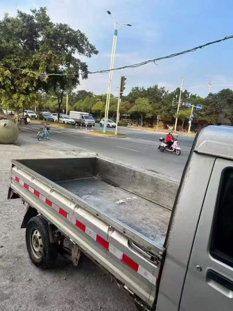 桂林17年五菱汽车荣光4