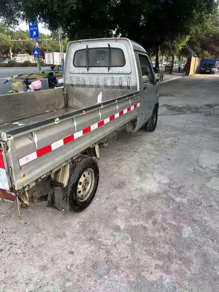 桂林17年五菱汽车荣光8