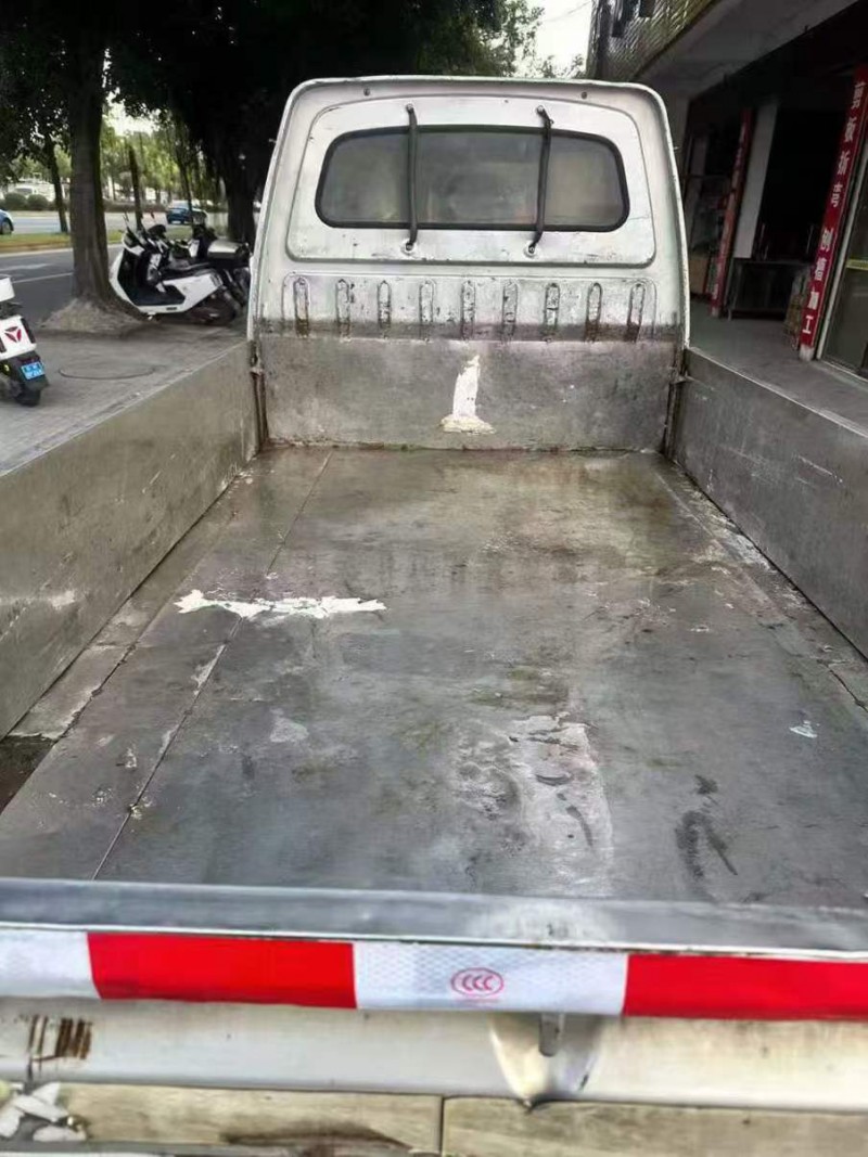 桂林17年五菱汽车荣光9