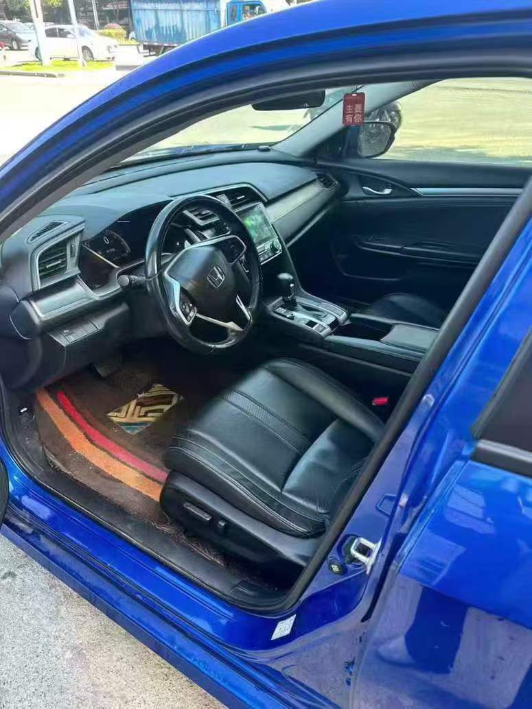 桂林18年本田思域4