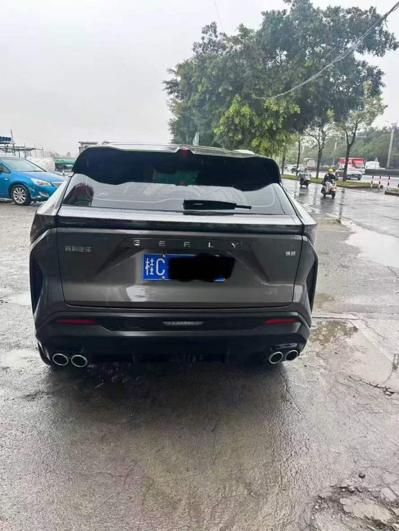 桂林23年吉利博越8