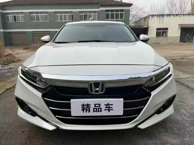 襄阳23年本田雅阁1
