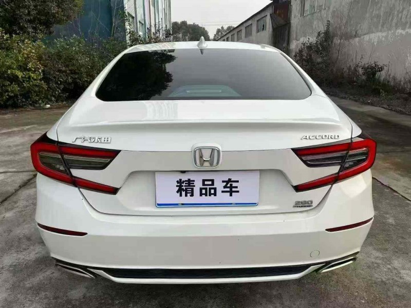 襄阳23年本田雅阁9