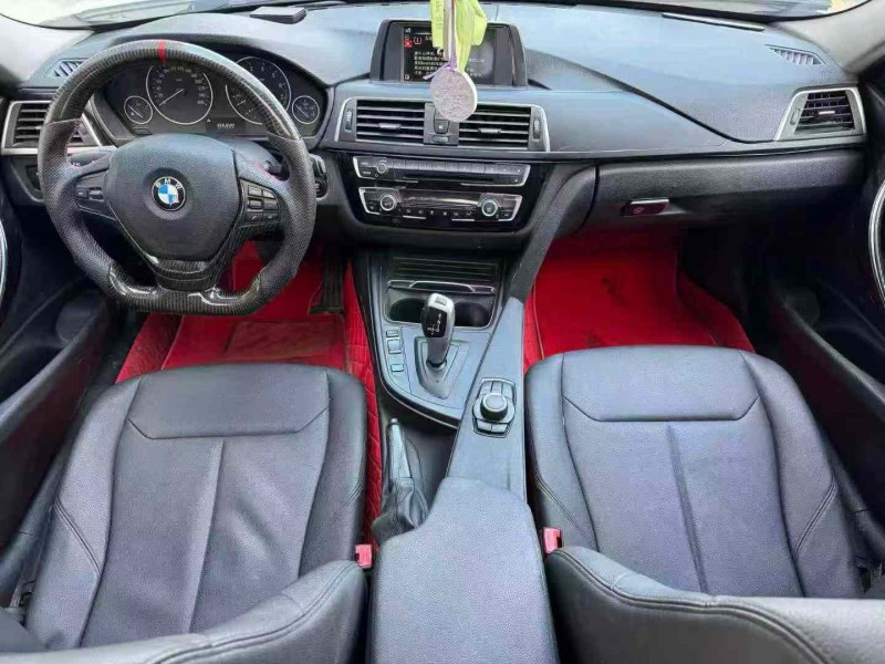 济宁16年宝马3系4