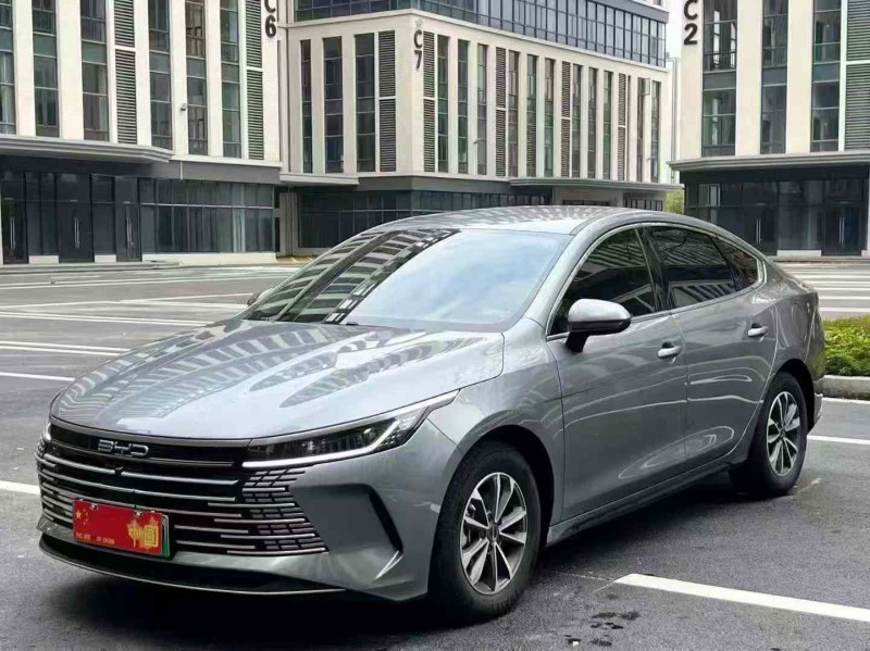 广州25年比亚迪秦3