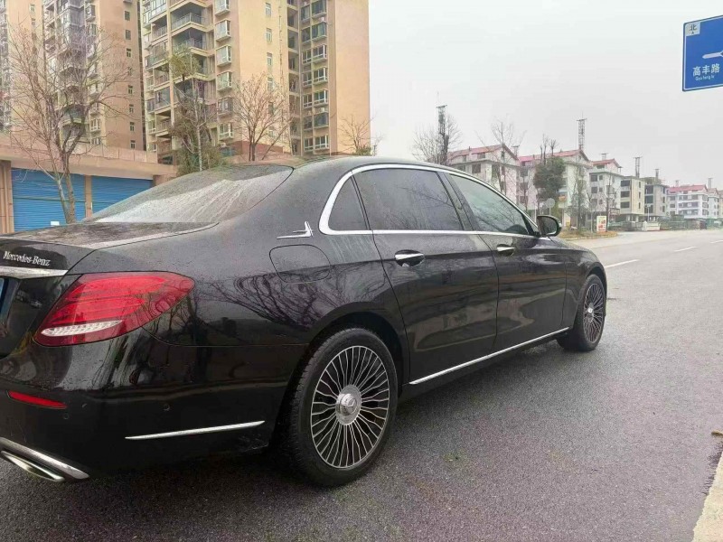 衡阳17年奔驰E8