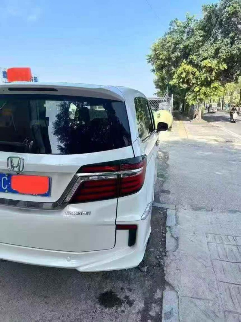 南宁17年本田艾力绅7