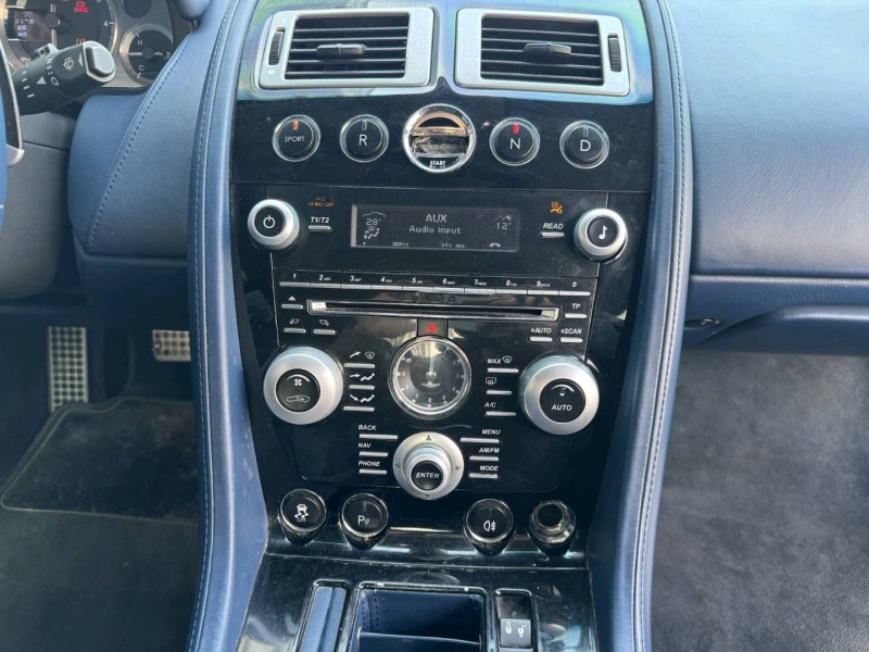 济宁12年阿斯顿·马丁V8 Vantage5