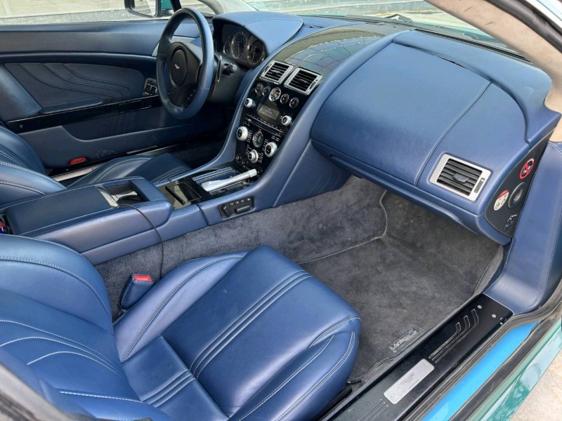 济宁12年阿斯顿·马丁V8 Vantage6