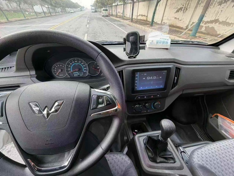 黄山25年五菱汽车新卡7