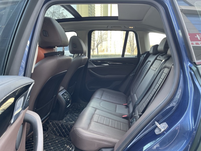 济宁18年宝马X35