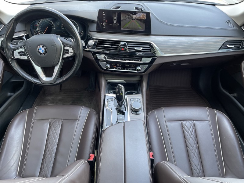 济宁19年宝马5系6