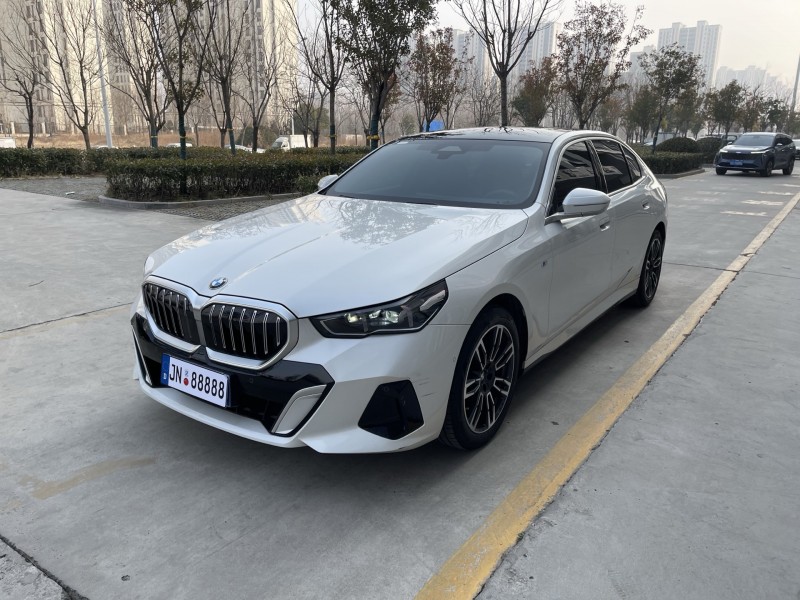 济宁24年宝马5系2