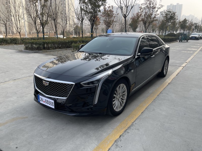 济宁19年凯迪拉克CT62