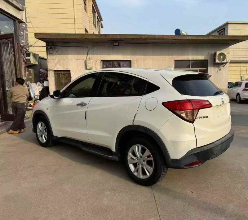 南通18年本田缤智3