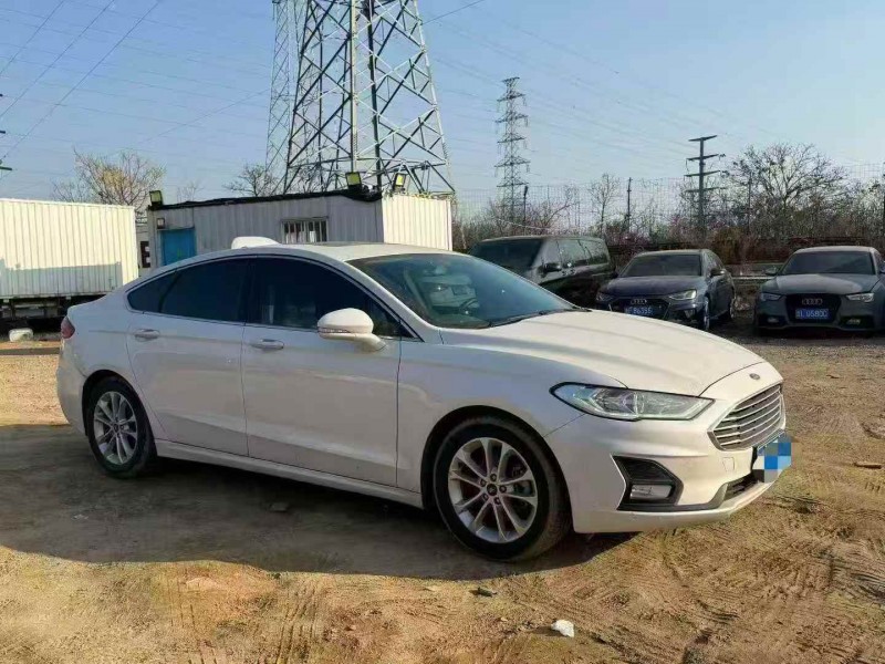 泰安19年福特蒙迪欧3