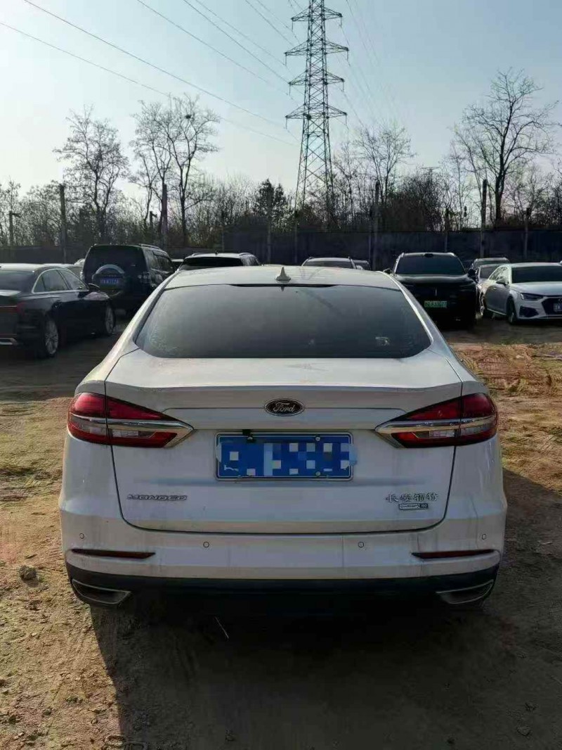 泰安19年福特蒙迪欧5