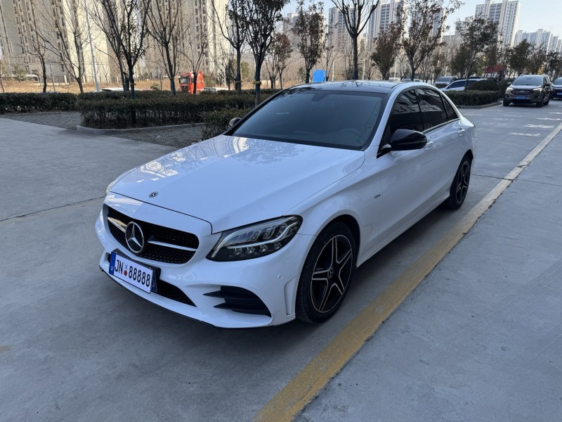 济宁19年奔驰C2