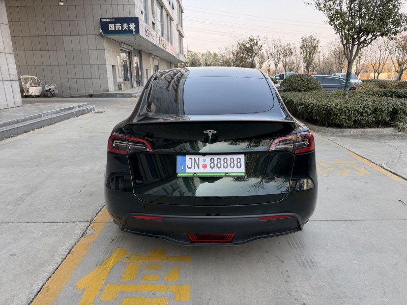 济宁23年特斯拉MODEL 39