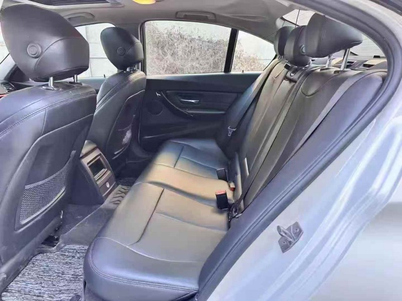 济南14年宝马3系8