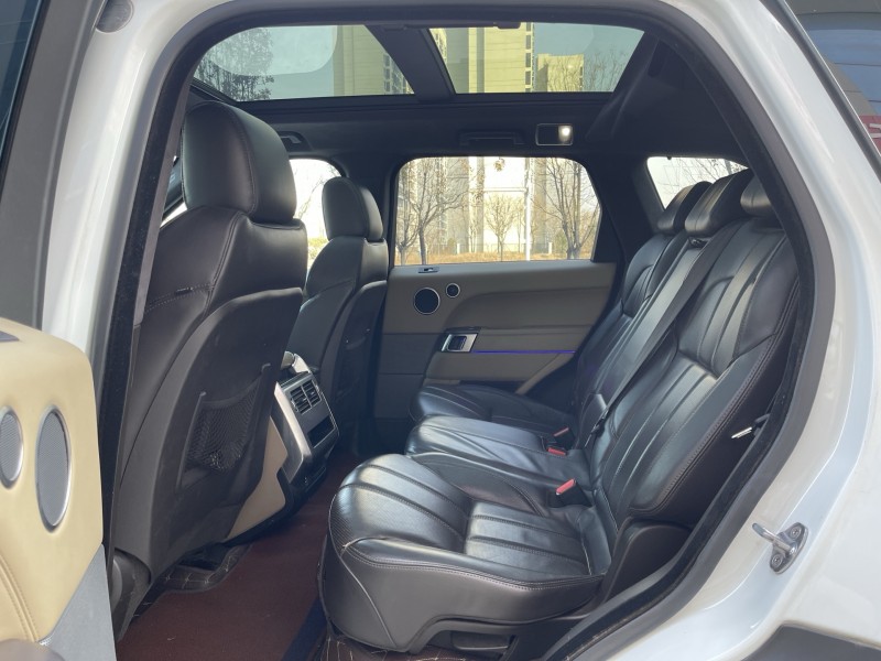 济宁15年路虎揽胜运动5