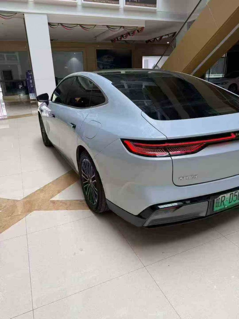 淮北25年吉利银河2