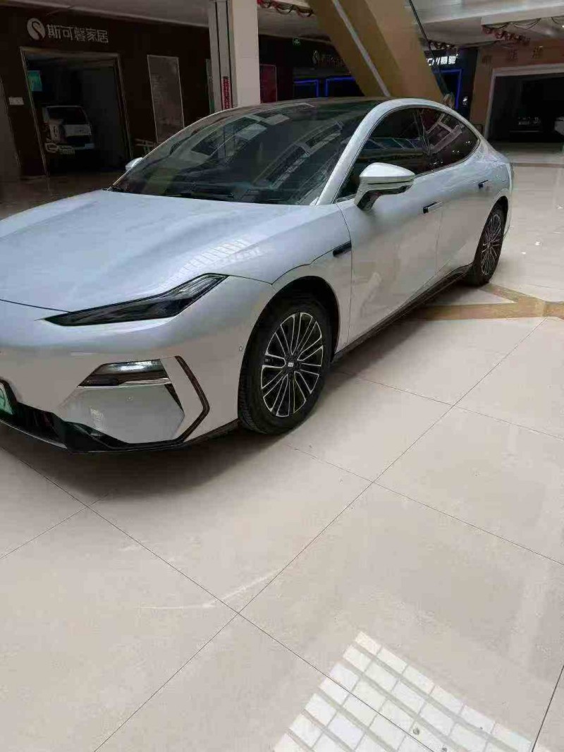 淮北25年吉利银河3