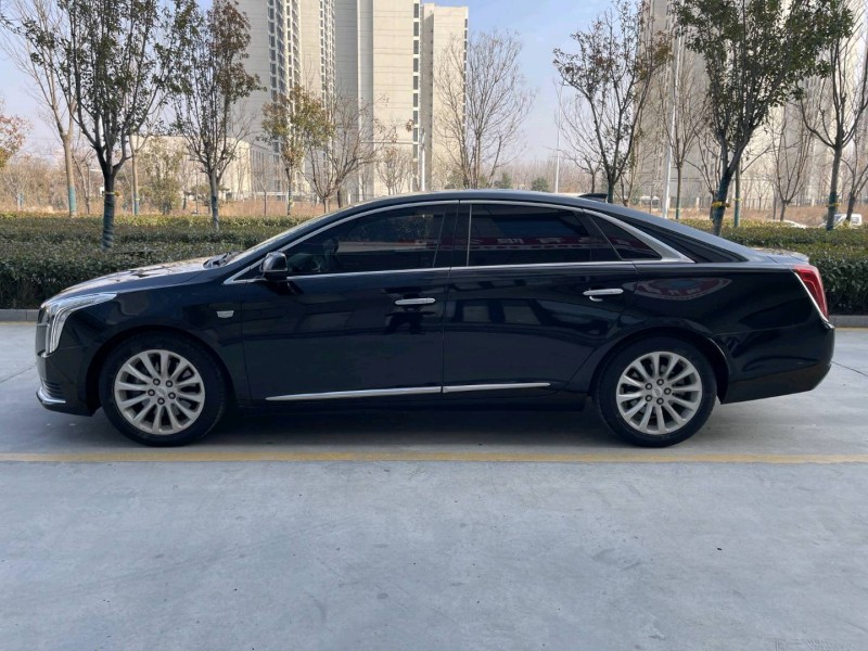 济宁19年凯迪拉克XTS5