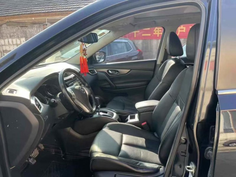 泰安15年日产奇骏6