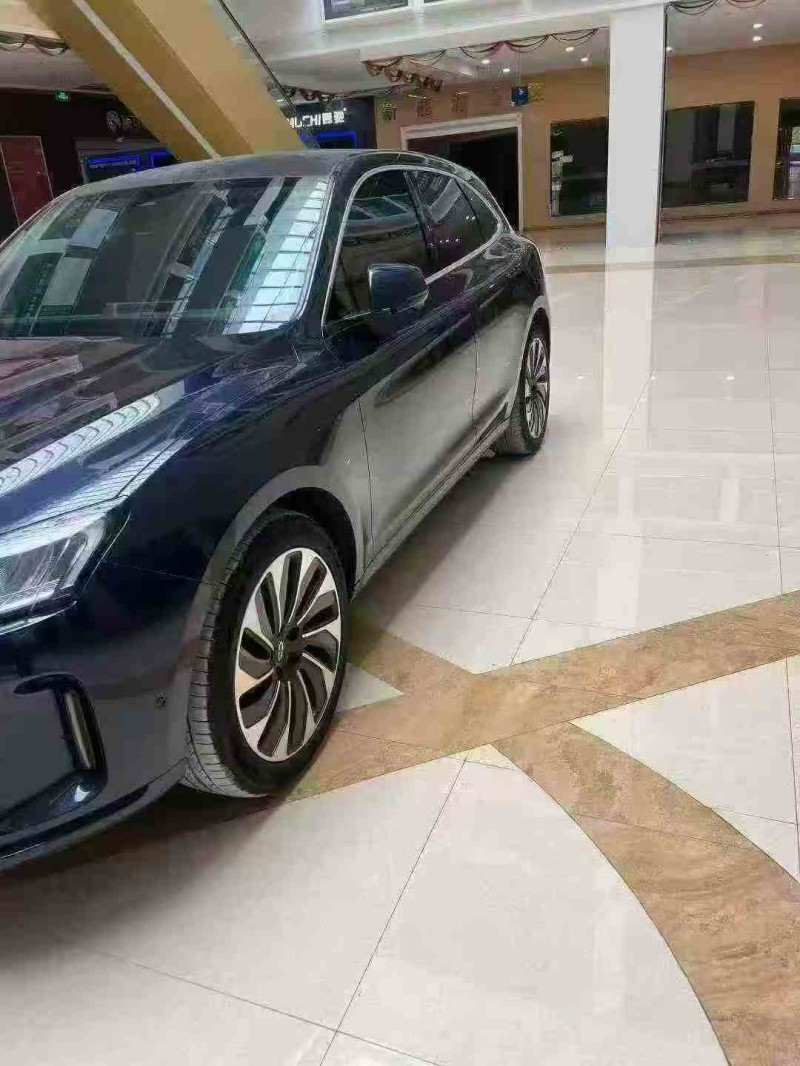 黄山23年华为智选问界2