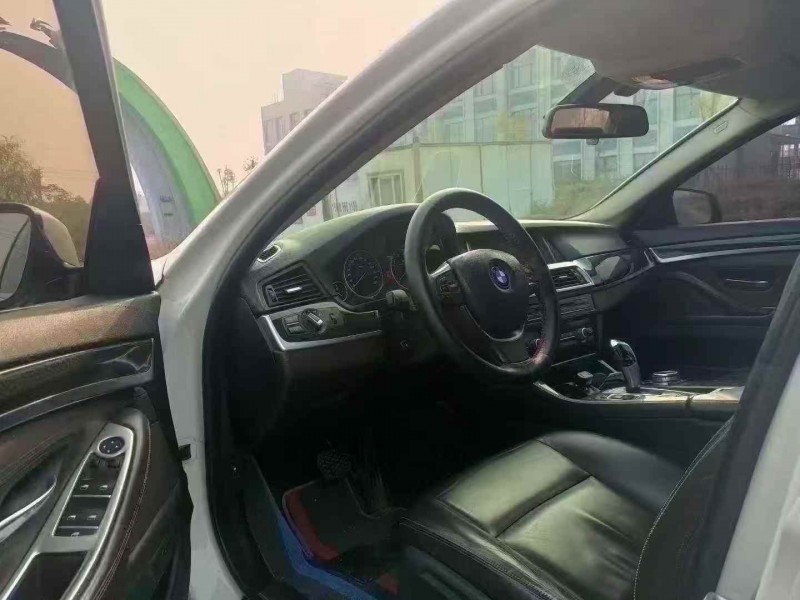 济宁14年宝马5系9