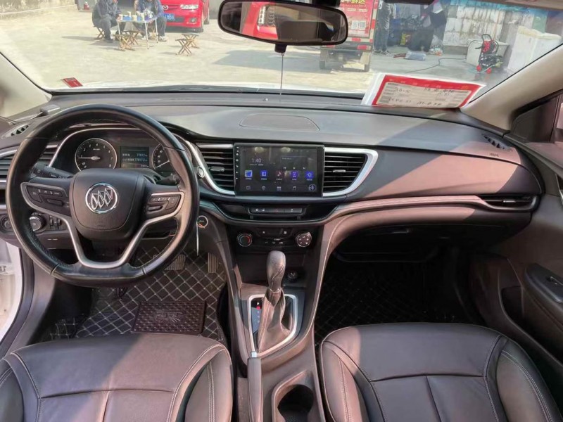 泰安18年别克英朗8