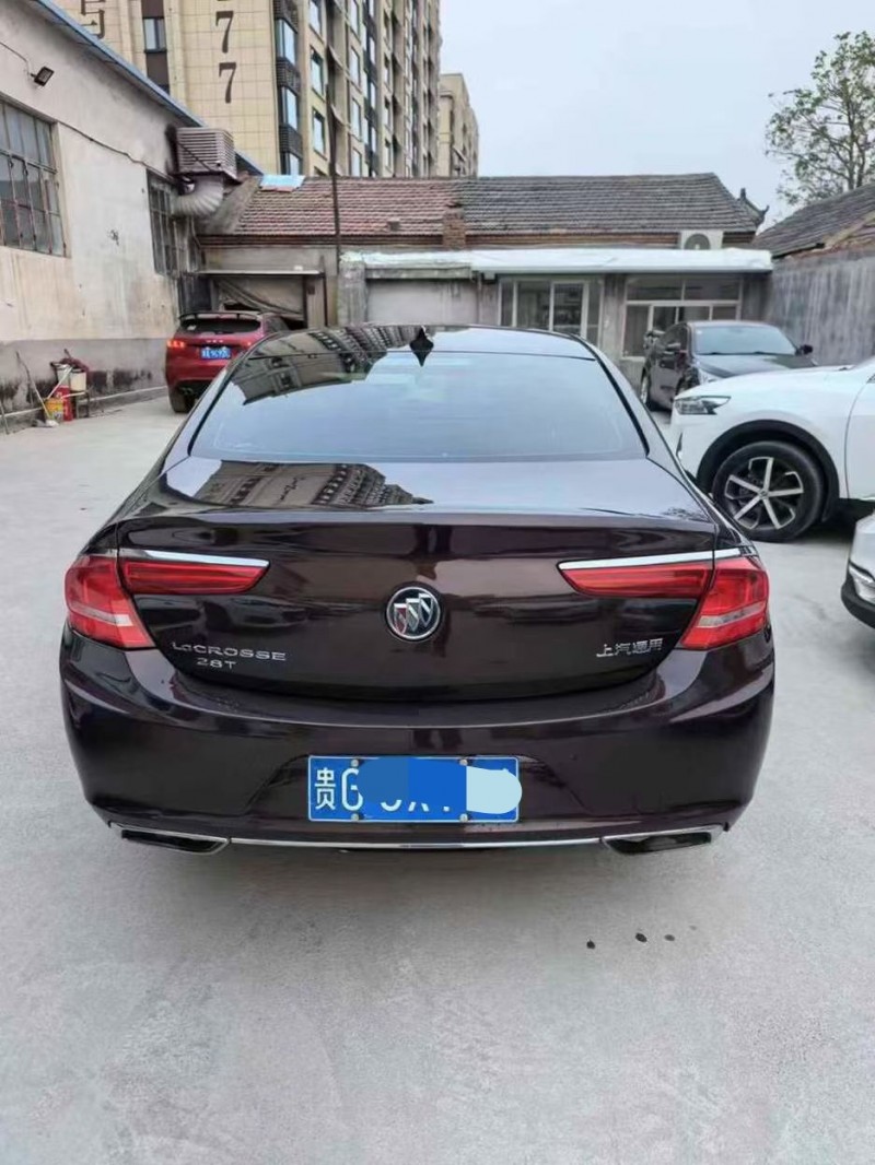 青岛19年别克君越4