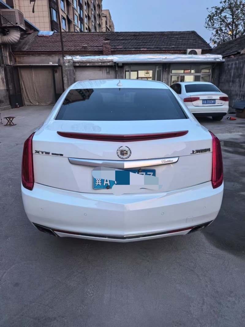 泰安15年凯迪拉克XTS3